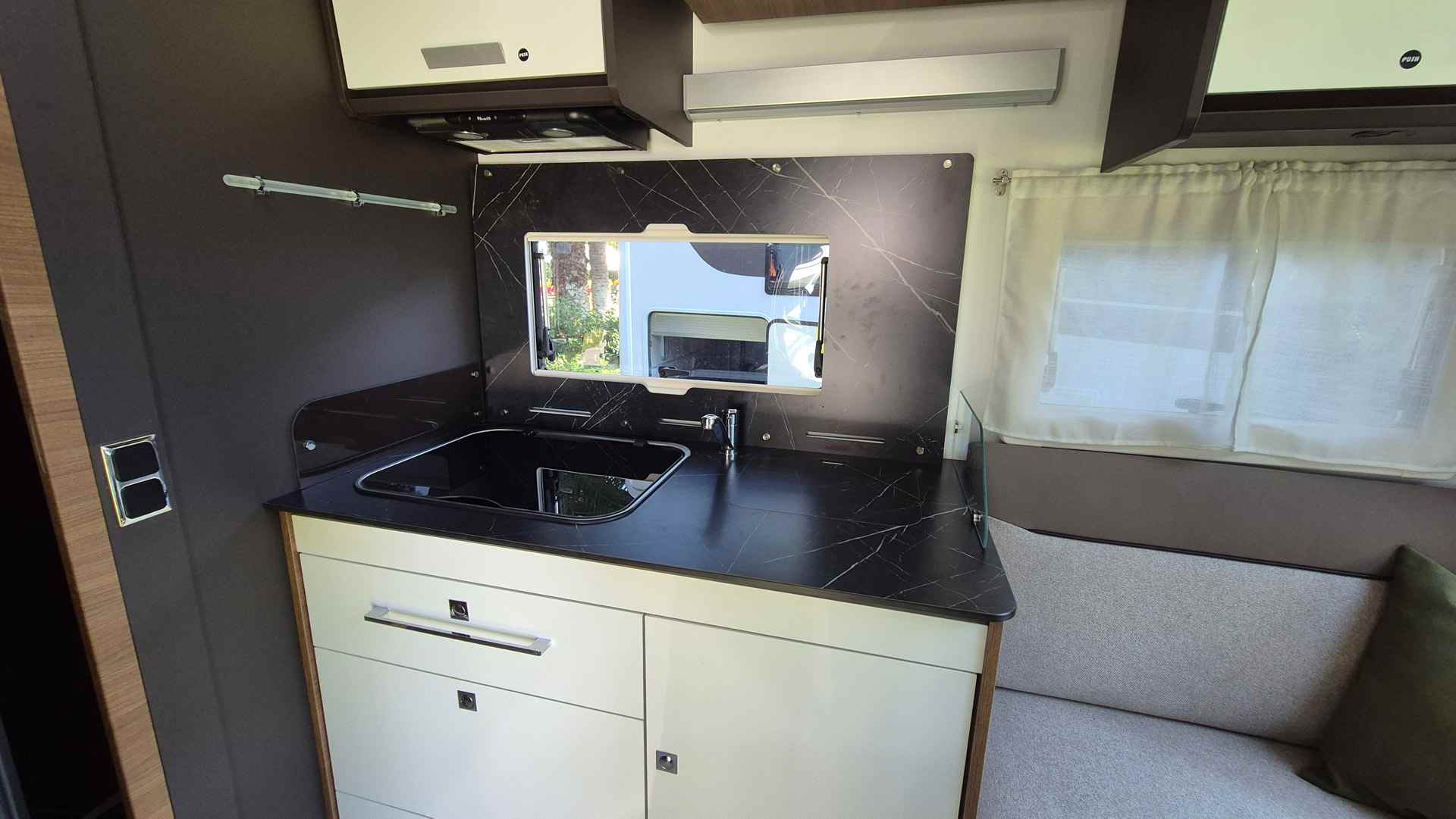 Cocina autocaravana modelo M297