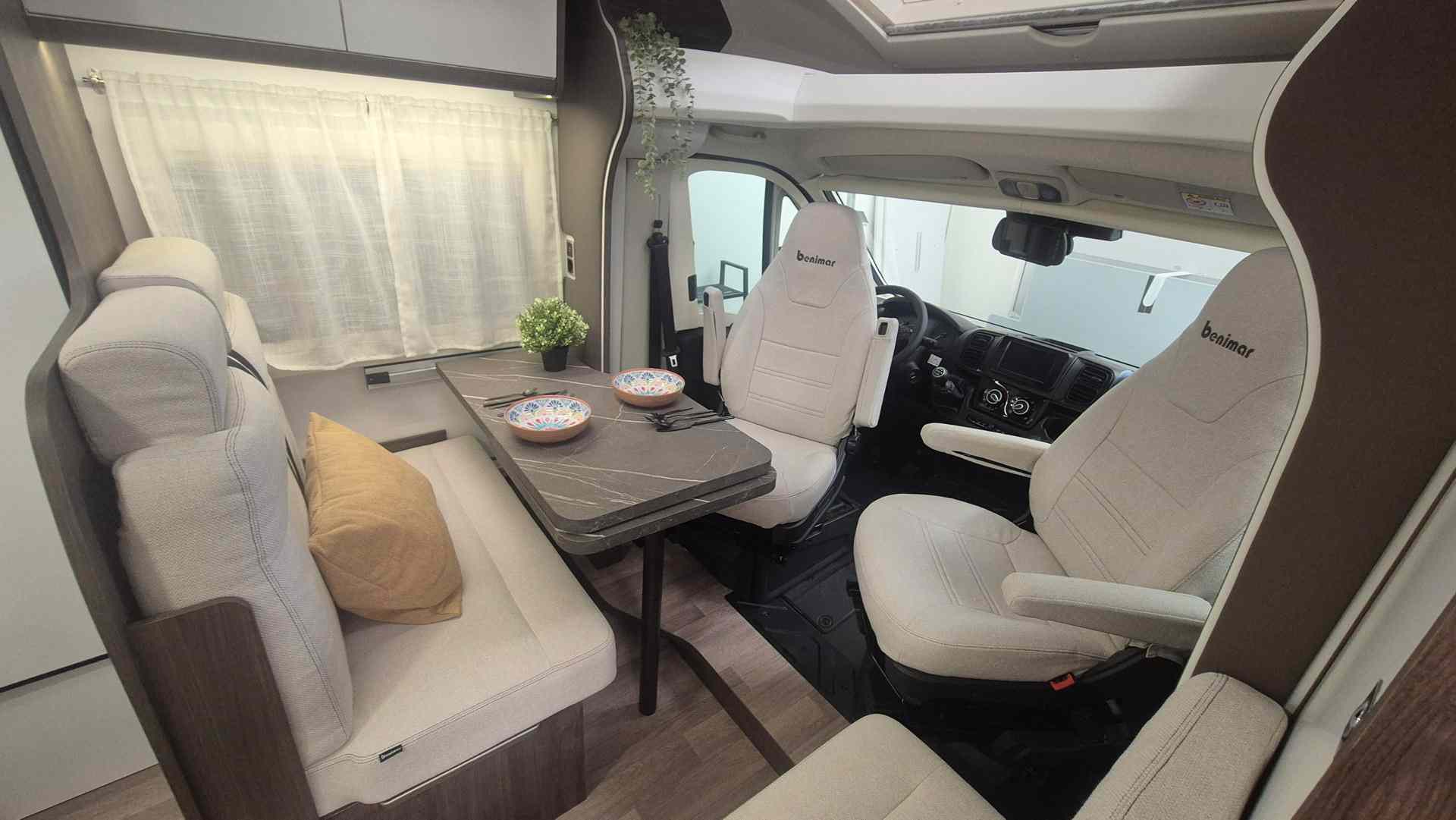 Autocaravana Tessoro 430 interior