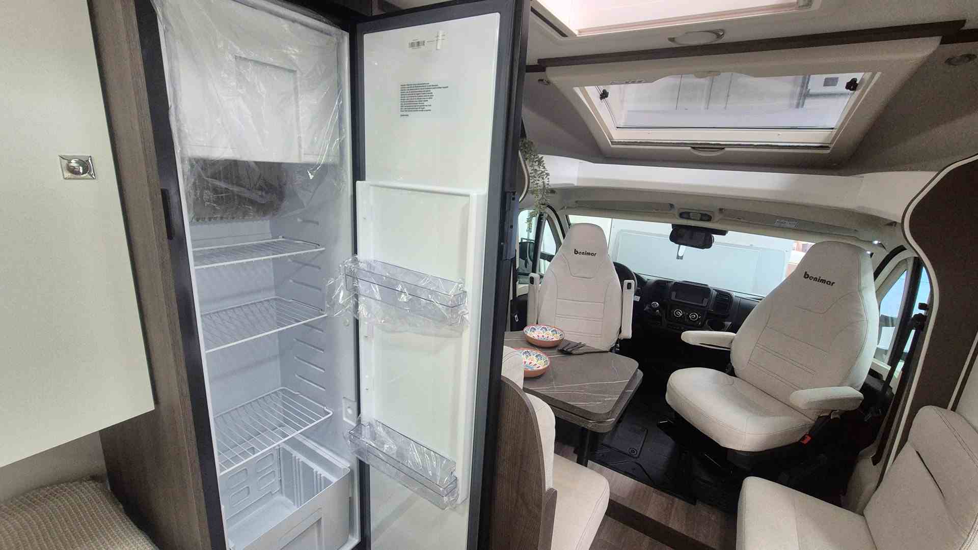 Nevera interior autocaravana