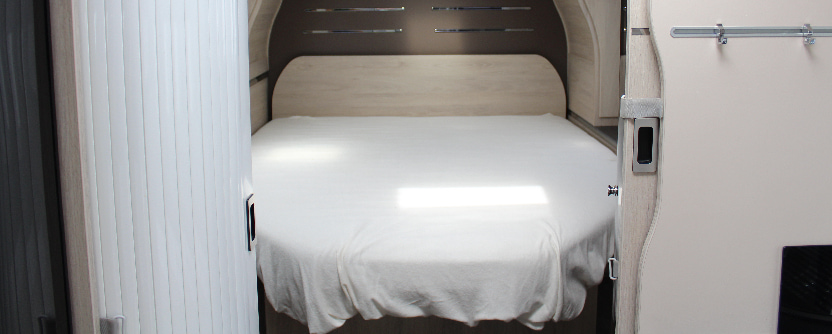 autocaravanas por dentro camas