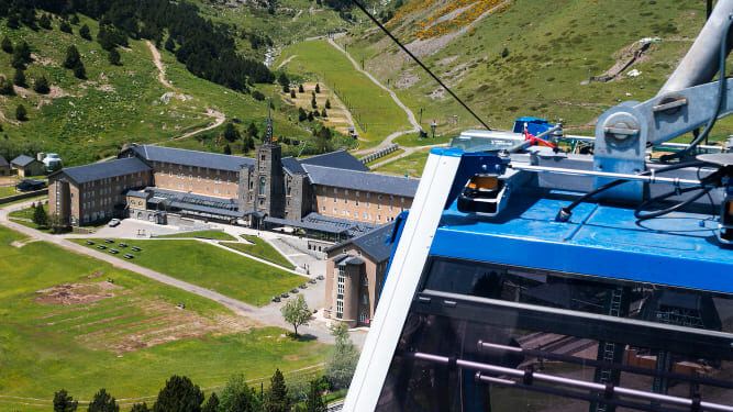Picos de Europa en autocaravana funicular