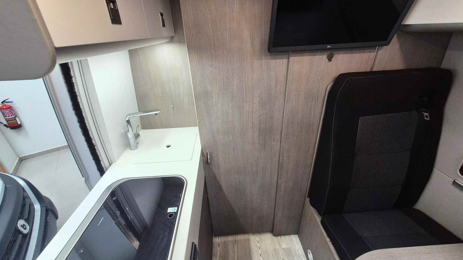 armario corredero camper