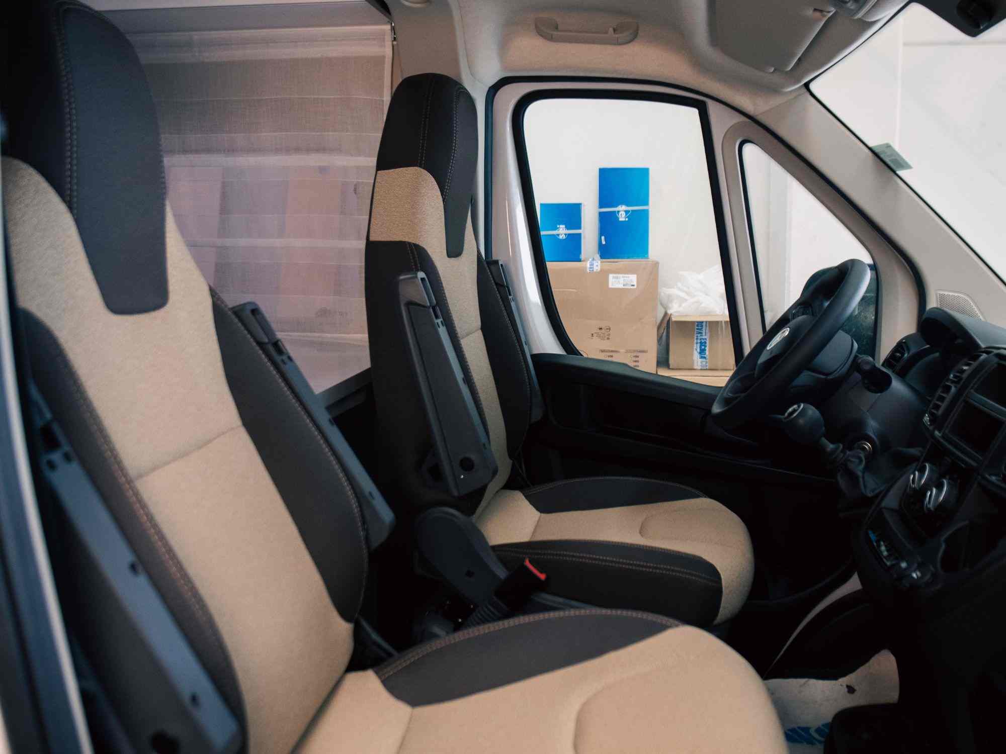 asientos piloto y copiloto camper