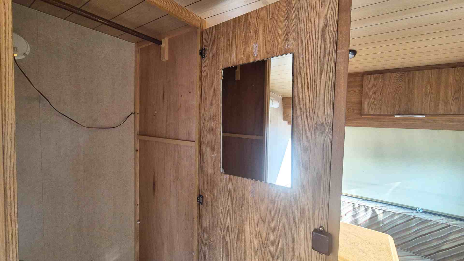 imagen caravana por dentro