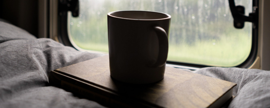 llevar vajilla en autocaravana vajilla acero Caravaning Plaza