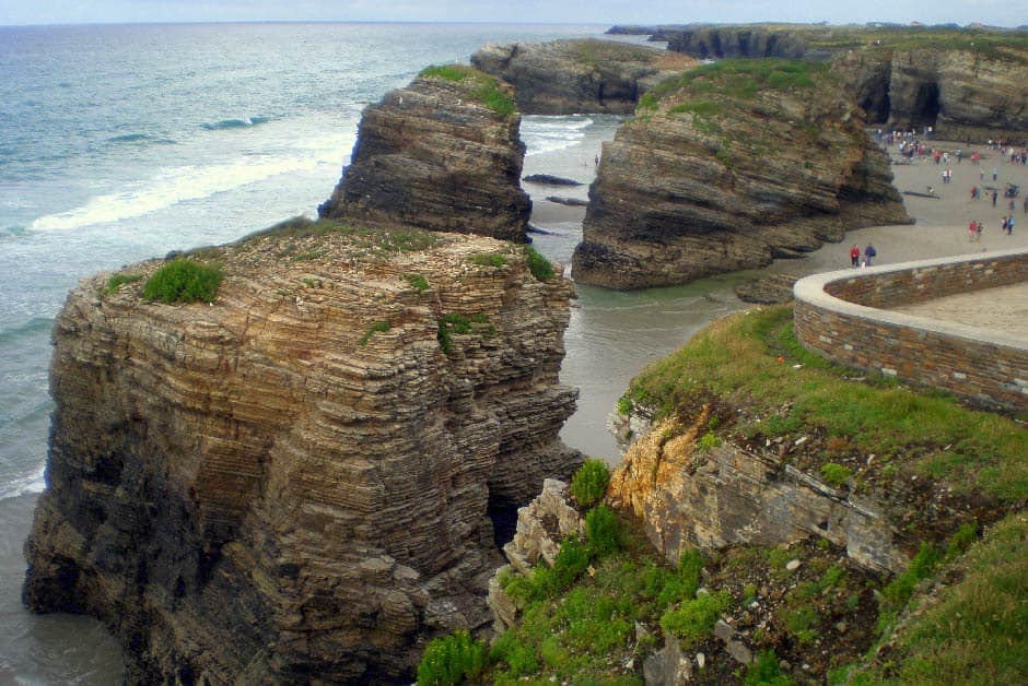 ruta los faros galicia autocaravana ribadeo playa de las catedrales caravaning plaza_